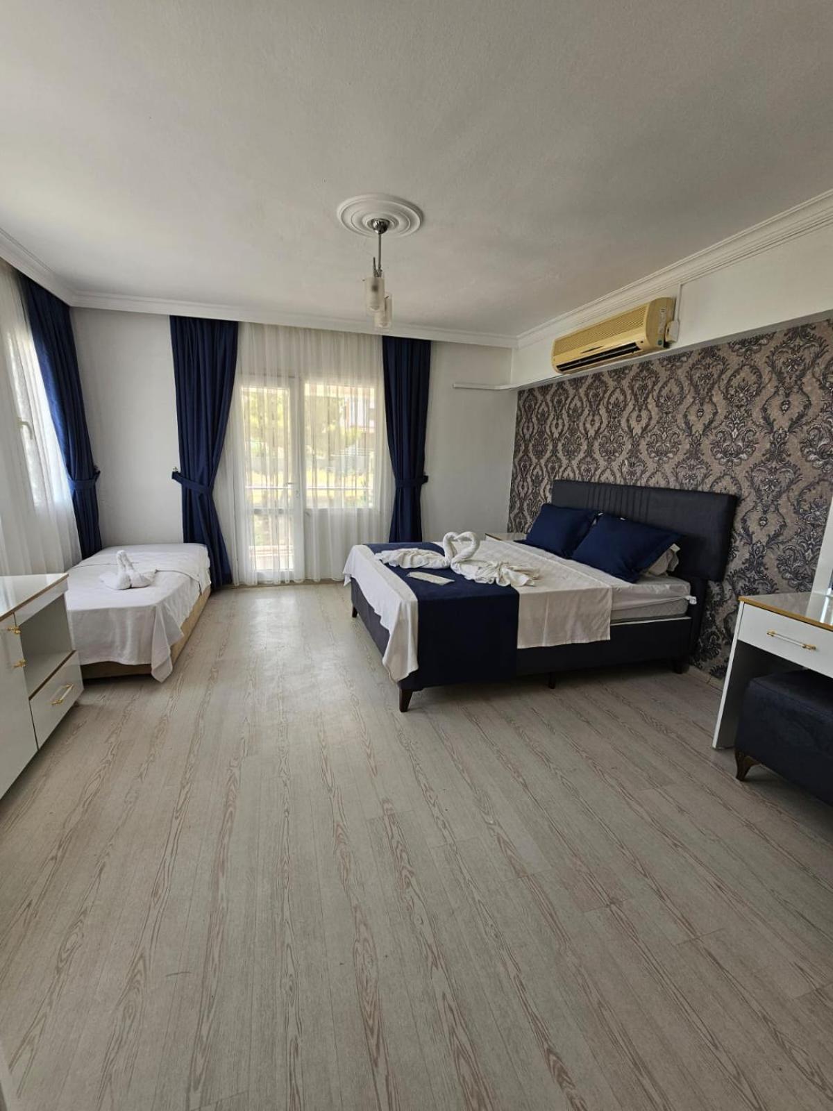 Yenifoca Ersan Hotel Eksteriør bilde