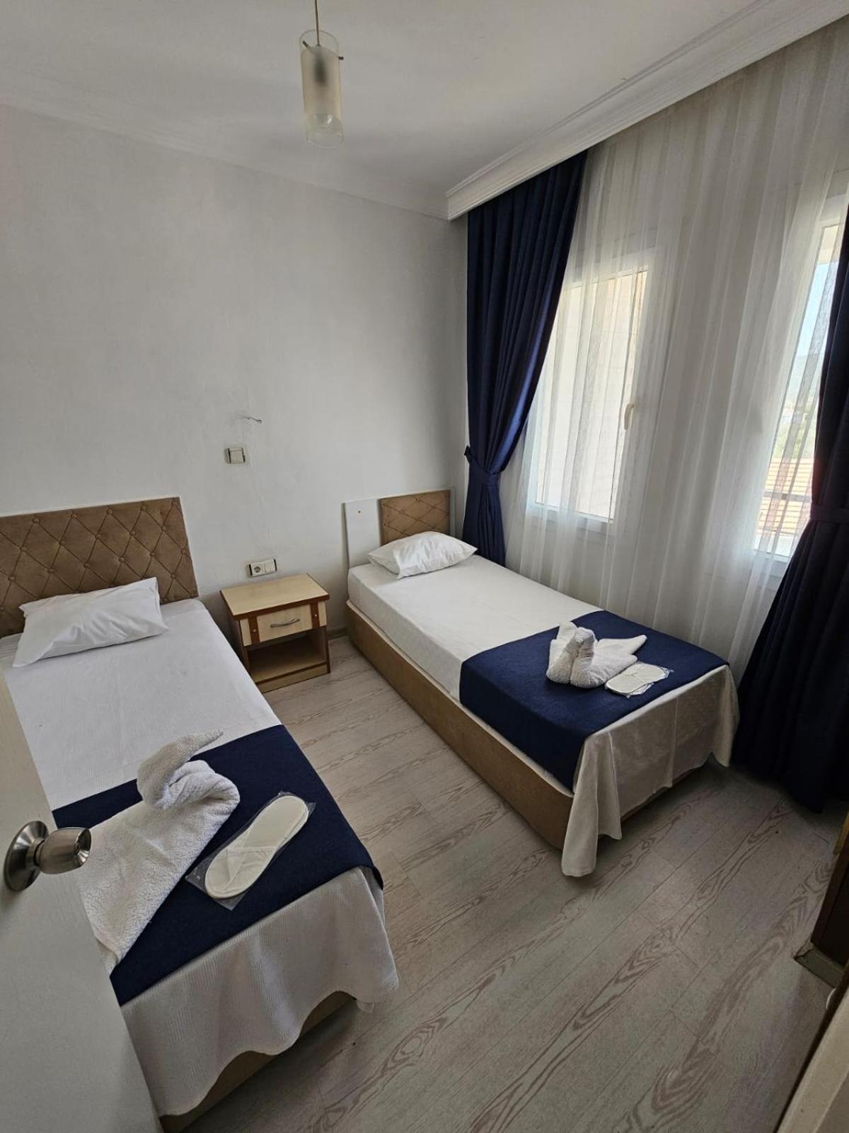 Yenifoca Ersan Hotel Eksteriør bilde