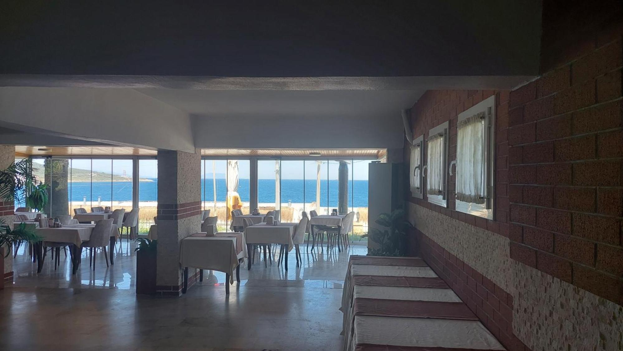 Yenifoca Ersan Hotel Eksteriør bilde