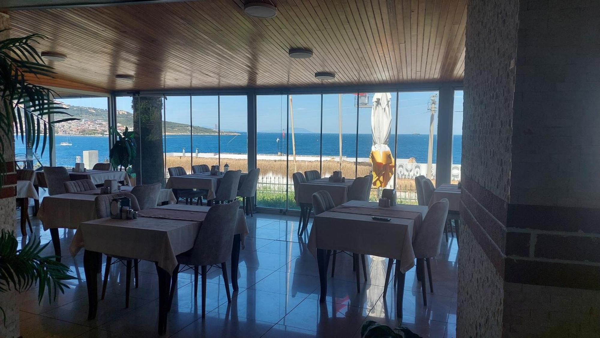 Yenifoca Ersan Hotel Eksteriør bilde