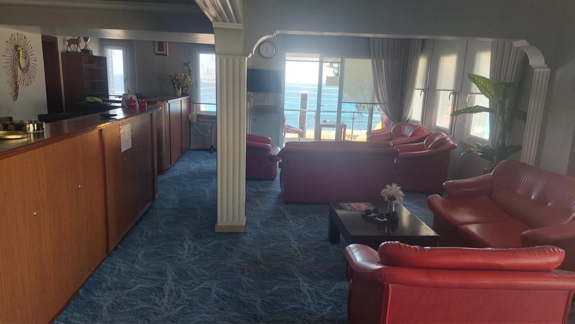 Yenifoca Ersan Hotel Eksteriør bilde